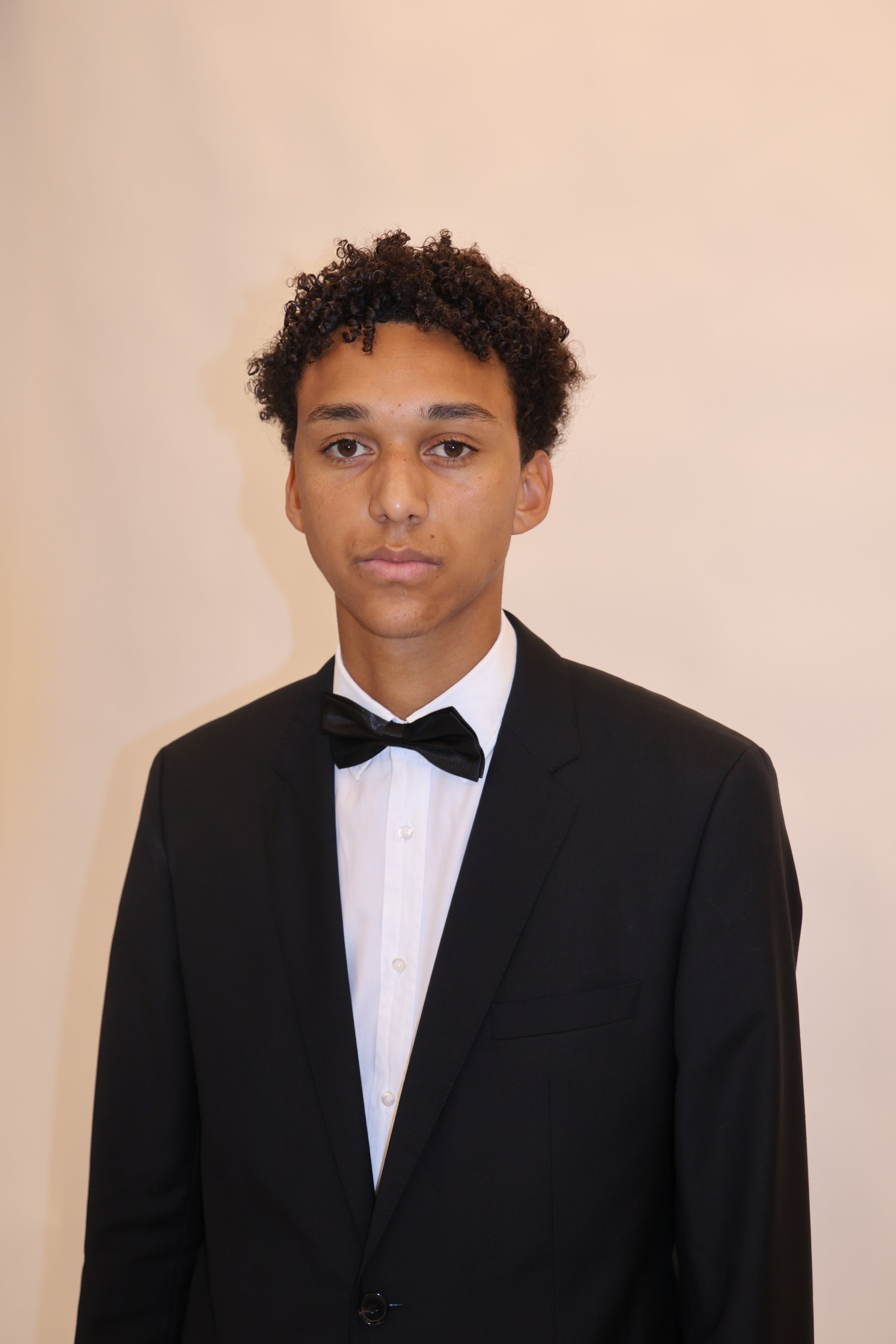 Hugo Boss Black – 52